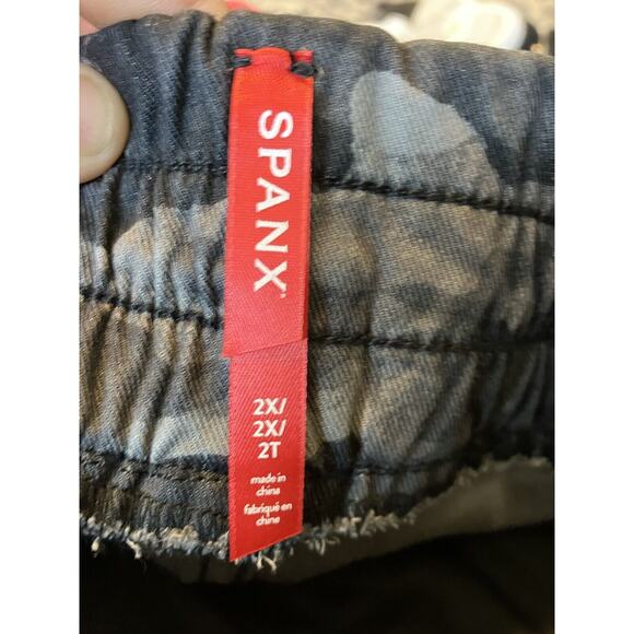 Spanx Plus 2X Stretch Twill Cargo Joggers Wash Camo Shaping High Rise women’s - Picture 7 of 8